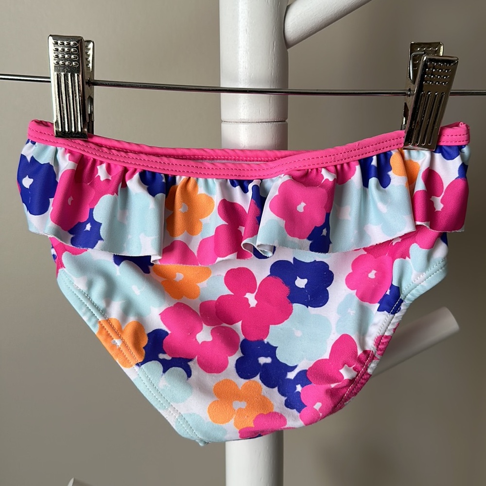 Joe Fresh Ruffle Bikini Size 2 - Picture 4 of 9